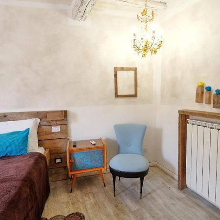 La Boheme Suite With Ac And Wifi Lucca Luaran gambar