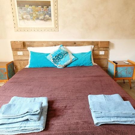 La Boheme Suite With Ac And Wifi Lucca Luaran gambar